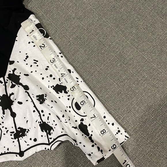 Black and White Halloween outfit Hand Some LITTLE MONSTER 80/12 months Bat - Picture 10 of 12